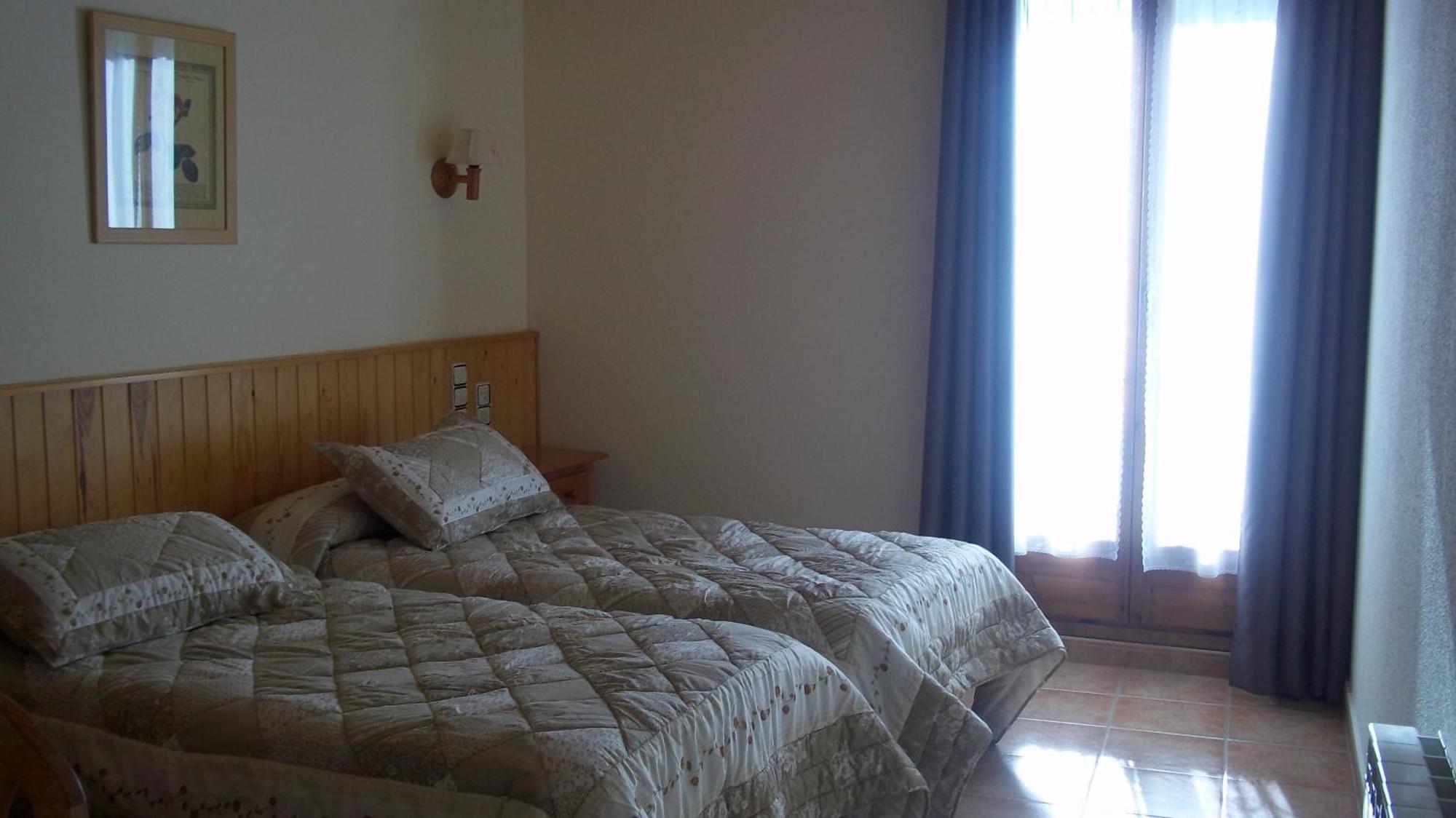 Hostal Pernalle Erill la Vall Exterior photo