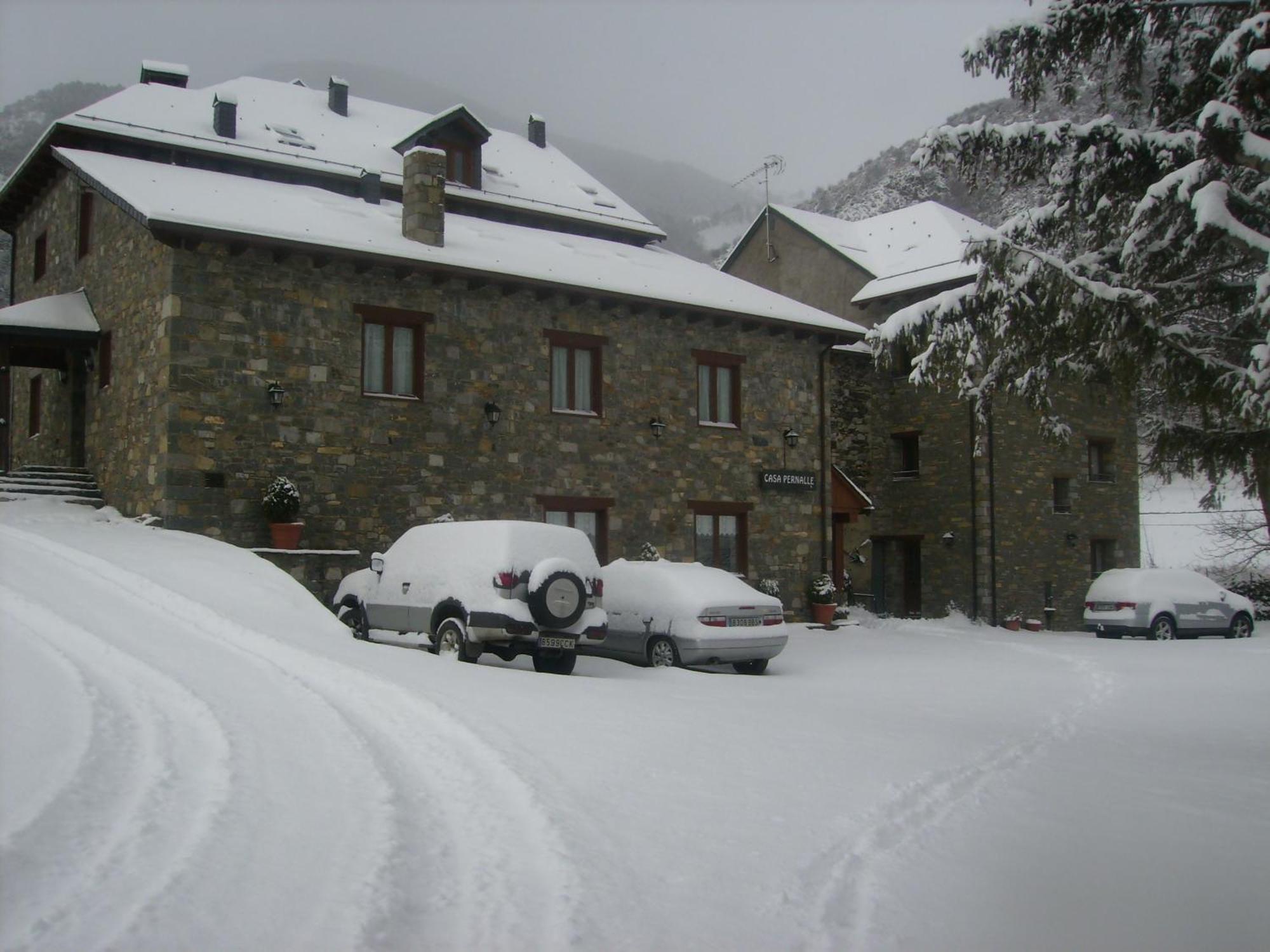 Hostal Pernalle Erill la Vall Exterior photo