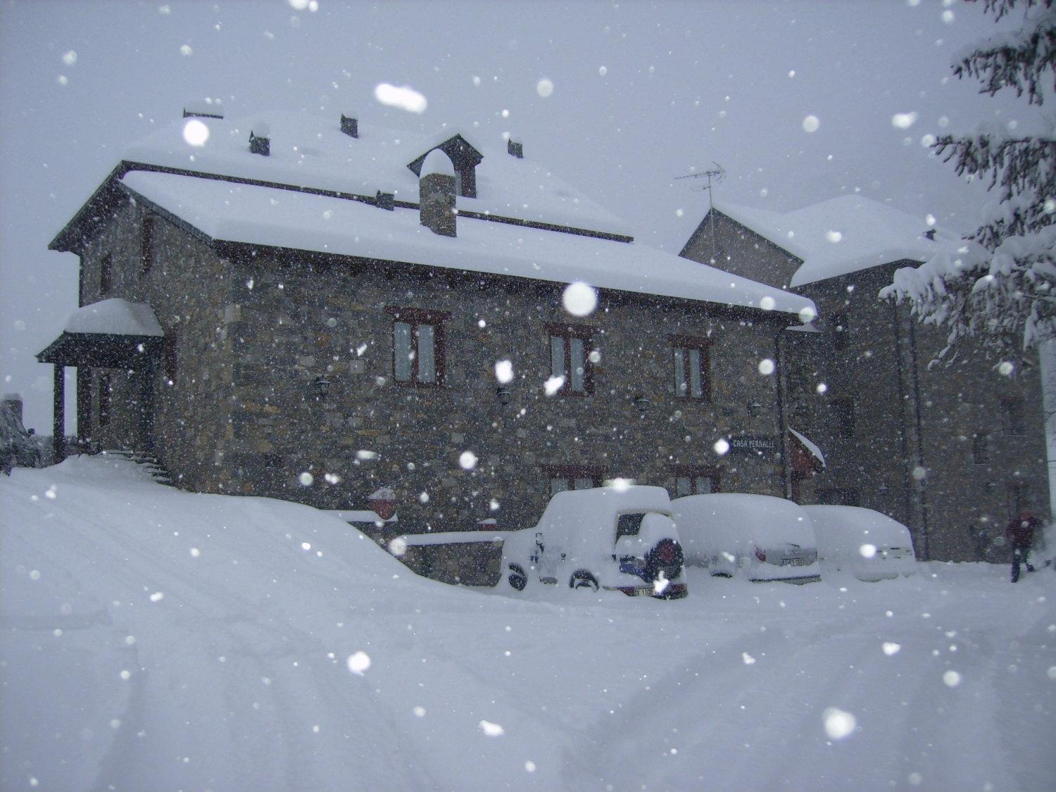 Hostal Pernalle Erill la Vall Exterior photo