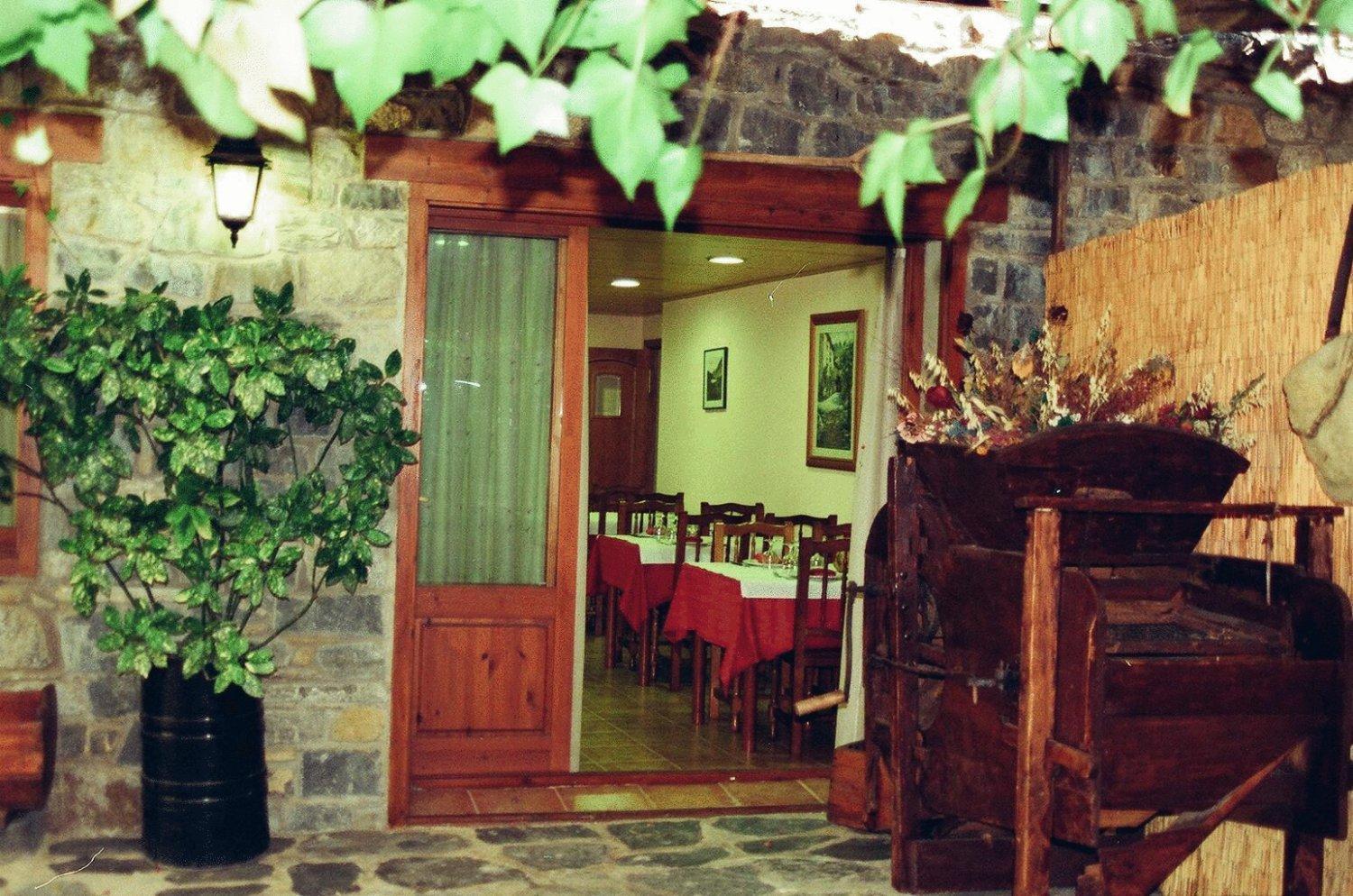 Hostal Pernalle Erill la Vall Exterior photo
