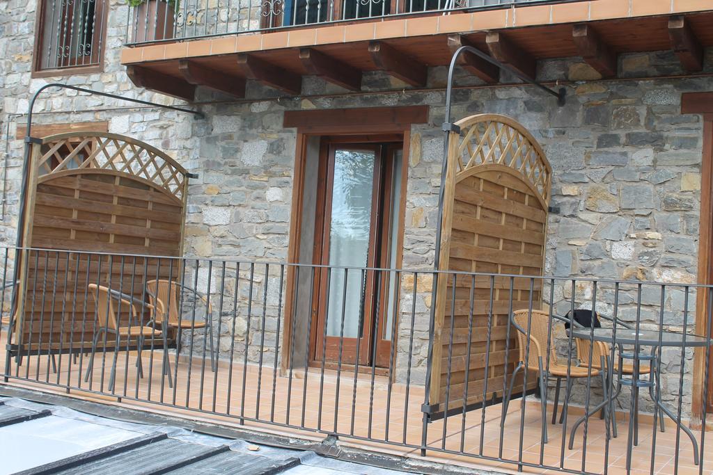 Hostal Pernalle Erill la Vall Exterior photo