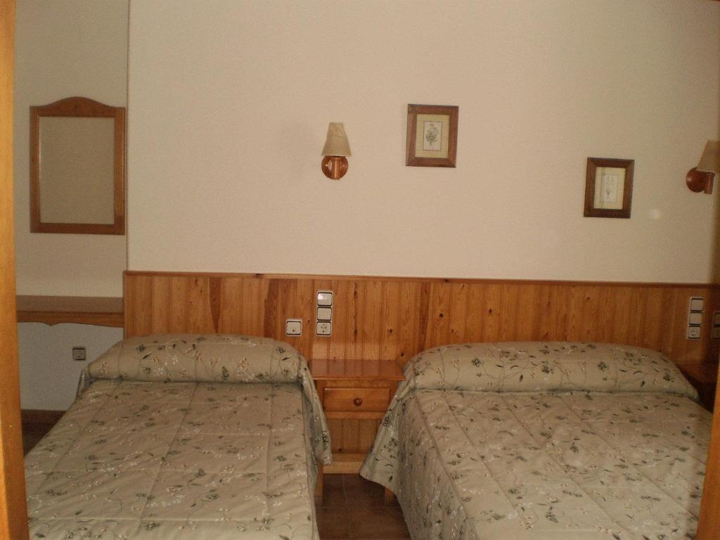 Hostal Pernalle Erill la Vall Exterior photo